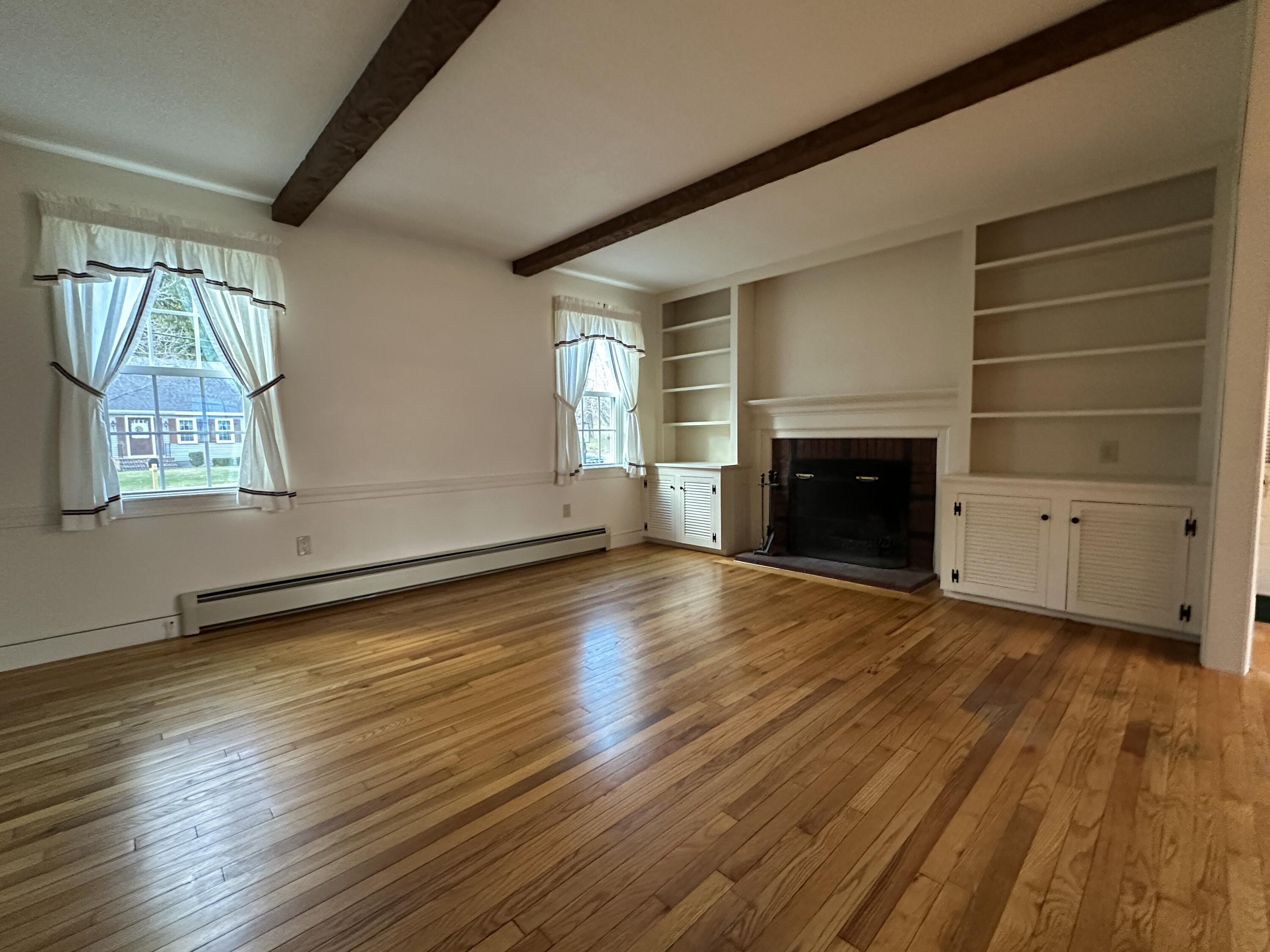 1 Pine Ridge Road Saco, ME 04072 - Photo 9 of 54 liv rt