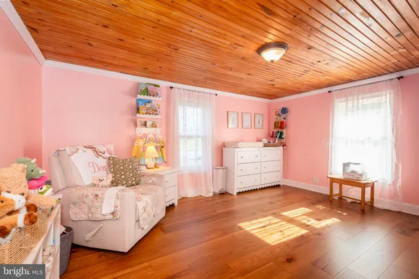 $199,900 | 207 Shenandoah Avenue, Oakland, MD 21550