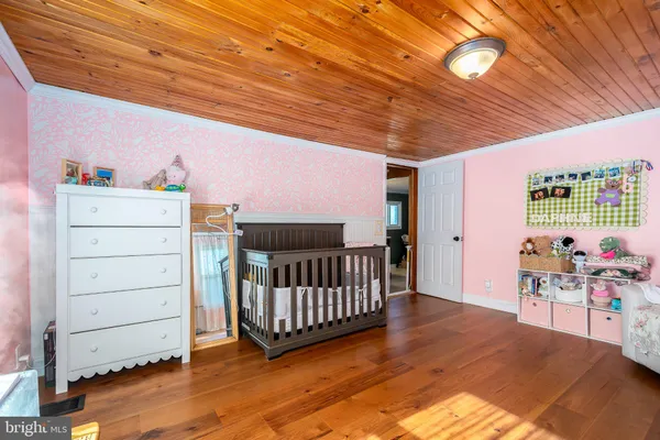 $199,900 | 207 Shenandoah Avenue, Oakland, MD 21550