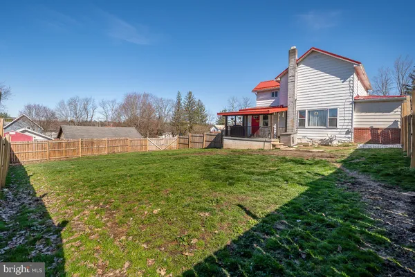 $199,900 | 207 Shenandoah Avenue, Oakland, MD 21550