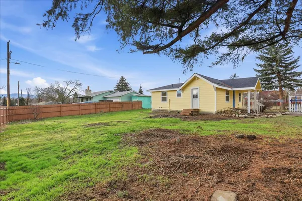 $289,990 | 14902 East Valleyway Avenue, Spokane Valley, WA 99216