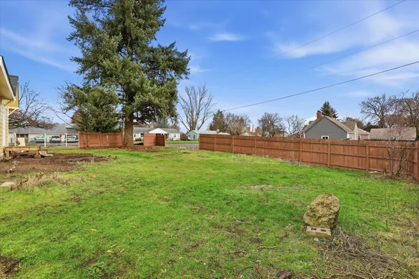 $289,990 | 14902 East Valleyway Avenue, Spokane Valley, WA 99216