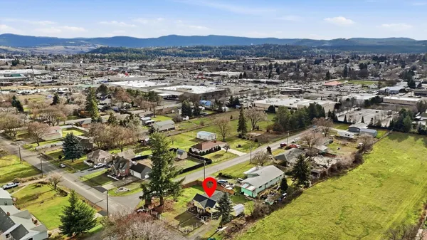 $289,990 | 14902 East Valleyway Avenue, Spokane Valley, WA 99216