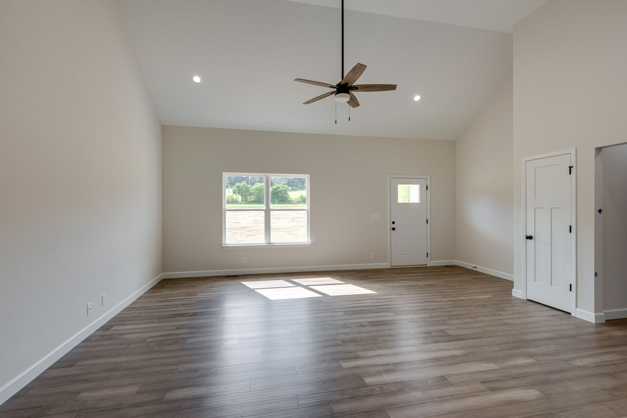 538 Sycamore Road Dickson, TN 37055 - Photo 8 of 34 Gallery Image 8