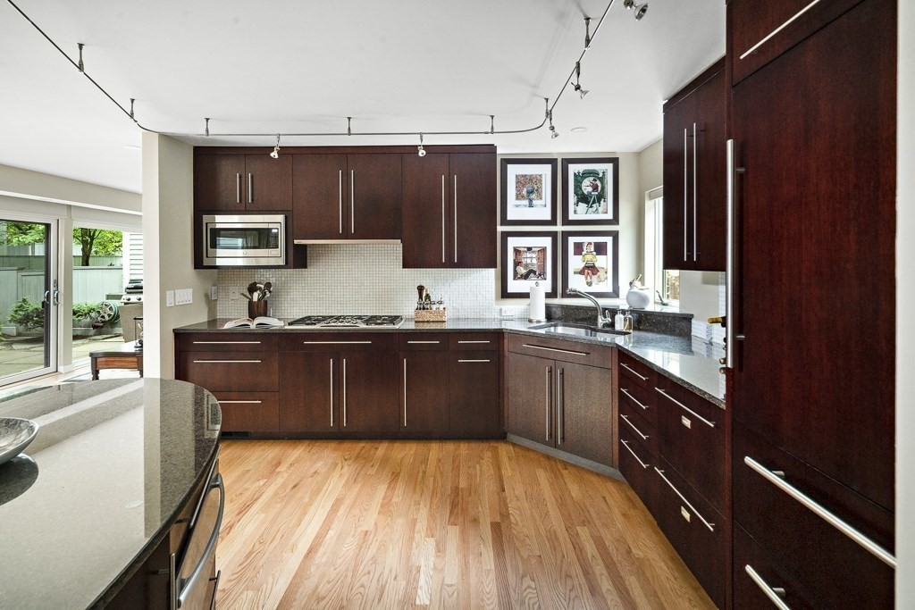 64 Grozier Road, Unit R Cambridge, MA 02138 - Photo 5 of 24