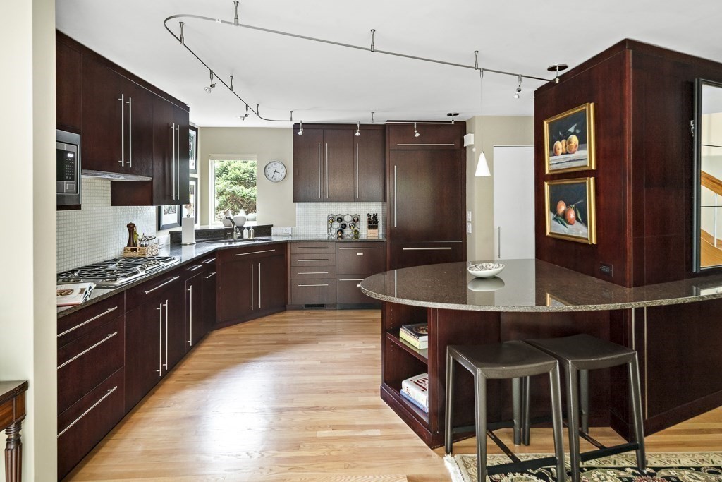 64 Grozier Road, Unit R Cambridge, MA 02138 - Photo 7 of 24