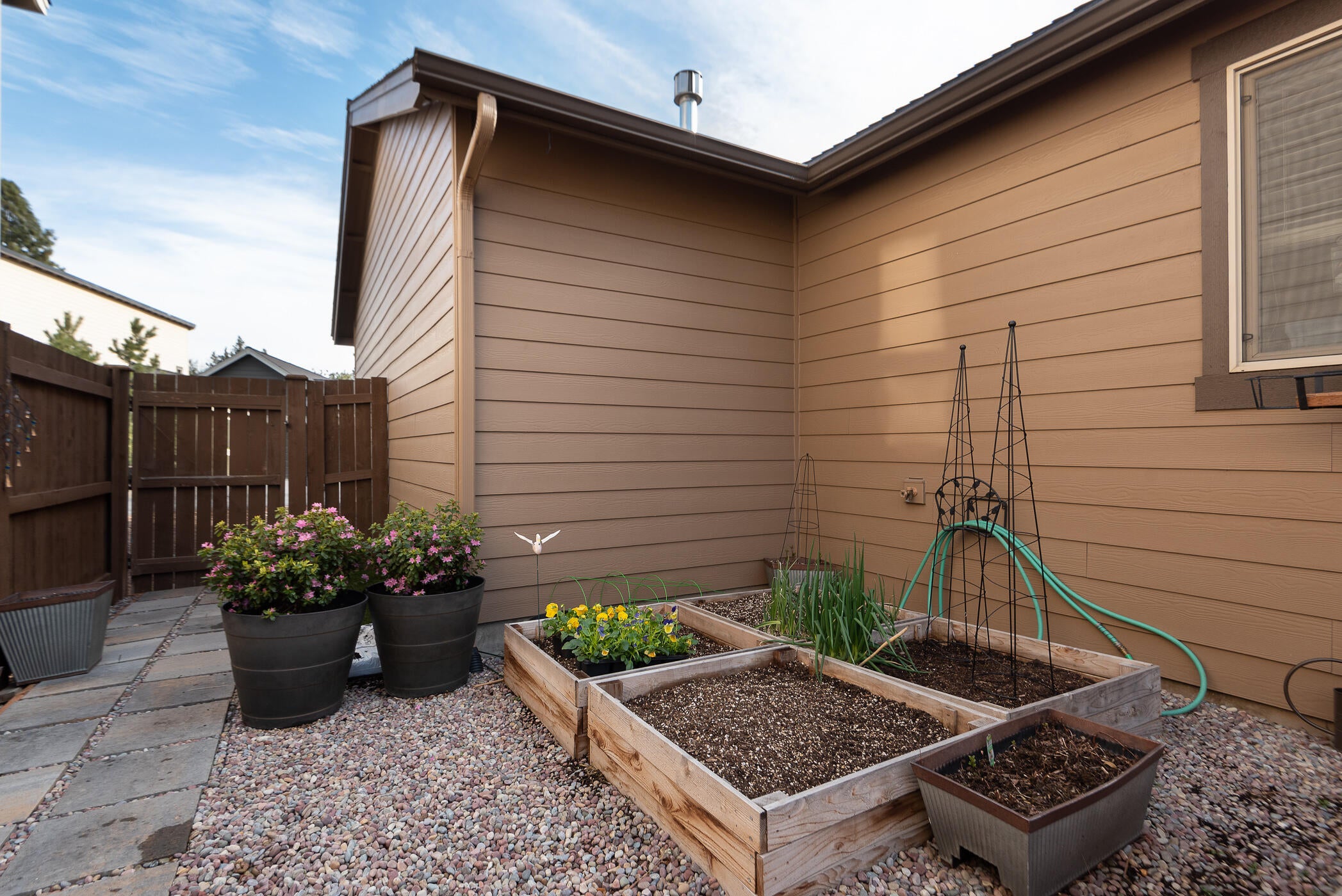 20274 Badger Road Bend, OR 97702 - Photo 22 of 25 Badger+Merrriewood_Melanie-4
