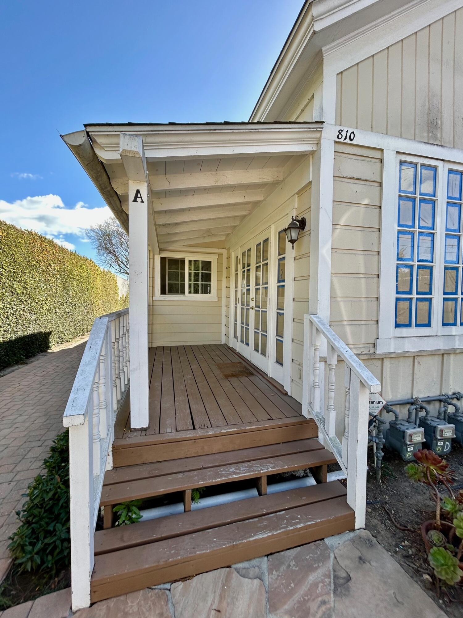 810 East Canon Perdido Street, Unit A Santa Barbara, CA 93103 - Photo 2 of 12 a view of entryway with a front door