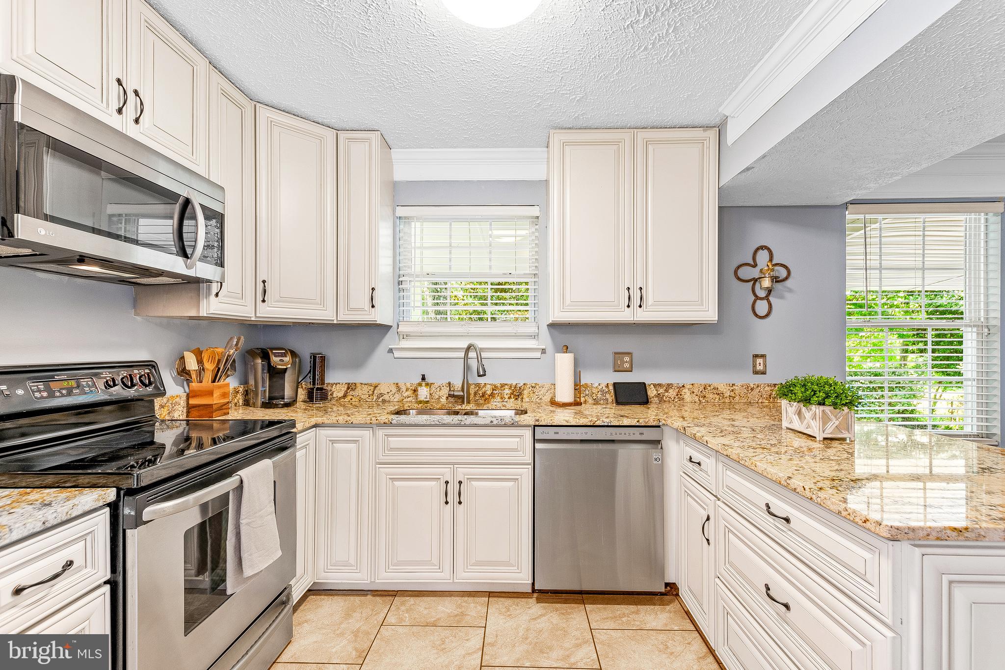 1194 Hampton Road Annapolis, MD 21409 - Photo 10 of 36 Gallery Image 10