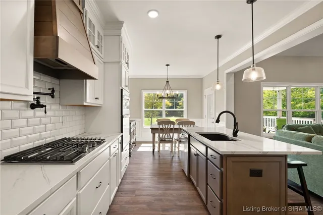 $579,900 | 1739 Augusta Parkway, Henryville, IN 47126