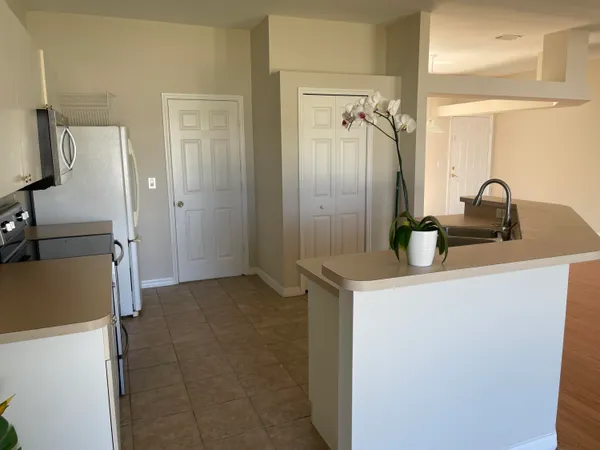 $2,200 | 3804 13th Street, Sebastian, FL 32976