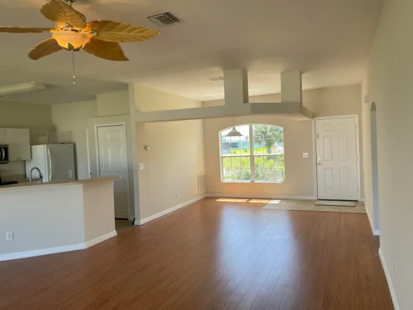 $2,200 | 3804 13th Street, Sebastian, FL 32976