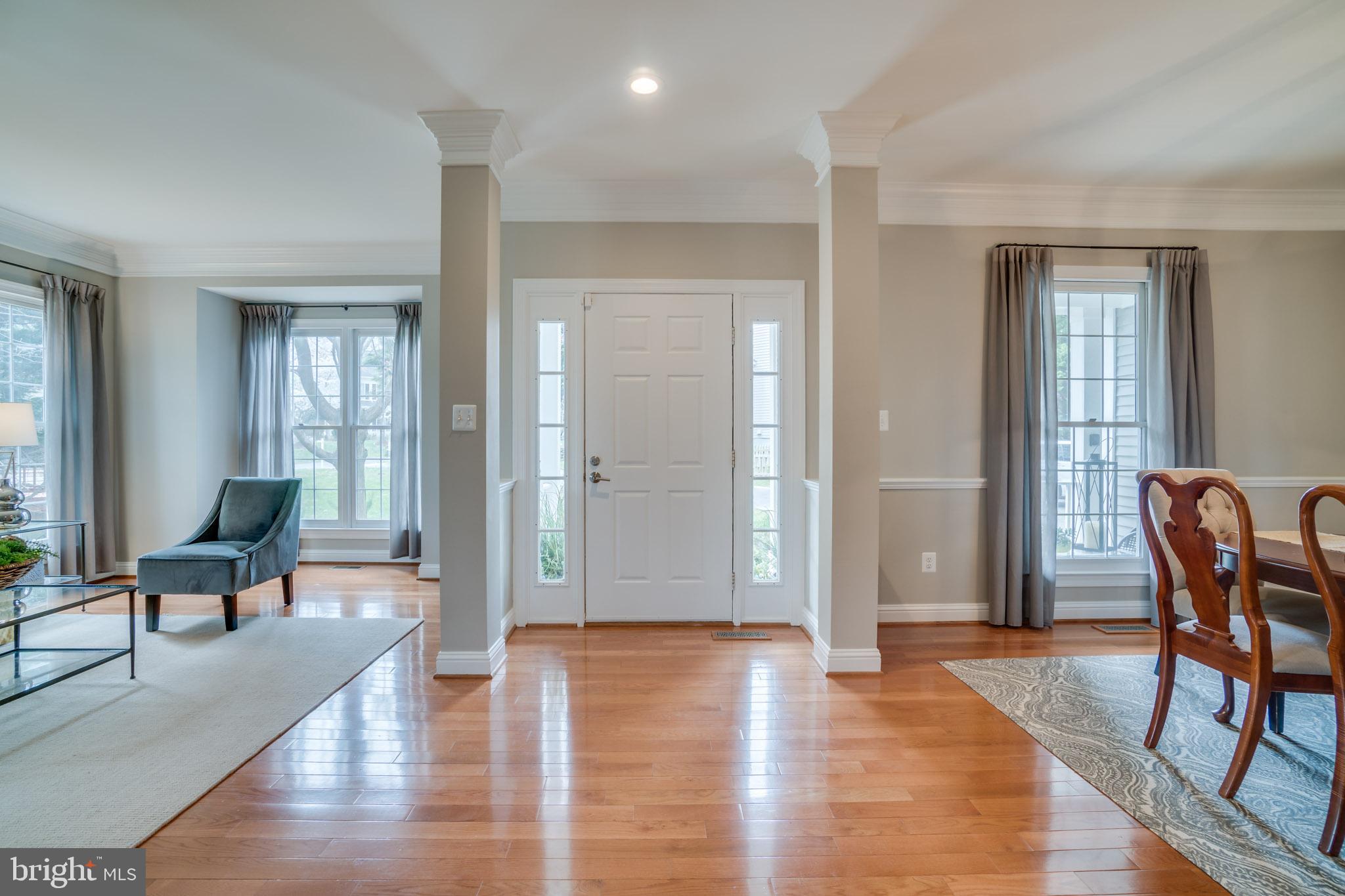 6207 Cardinal Brook Court Springfield, VA 22152 - Photo 4 of 47 Gallery Image 4