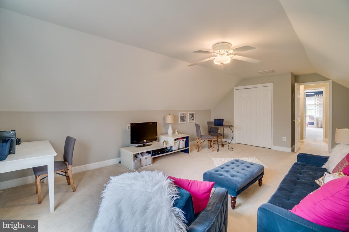 6207 Cardinal Brook Court Springfield, VA 22152 - Photo 41 of 47 Gallery Image 41