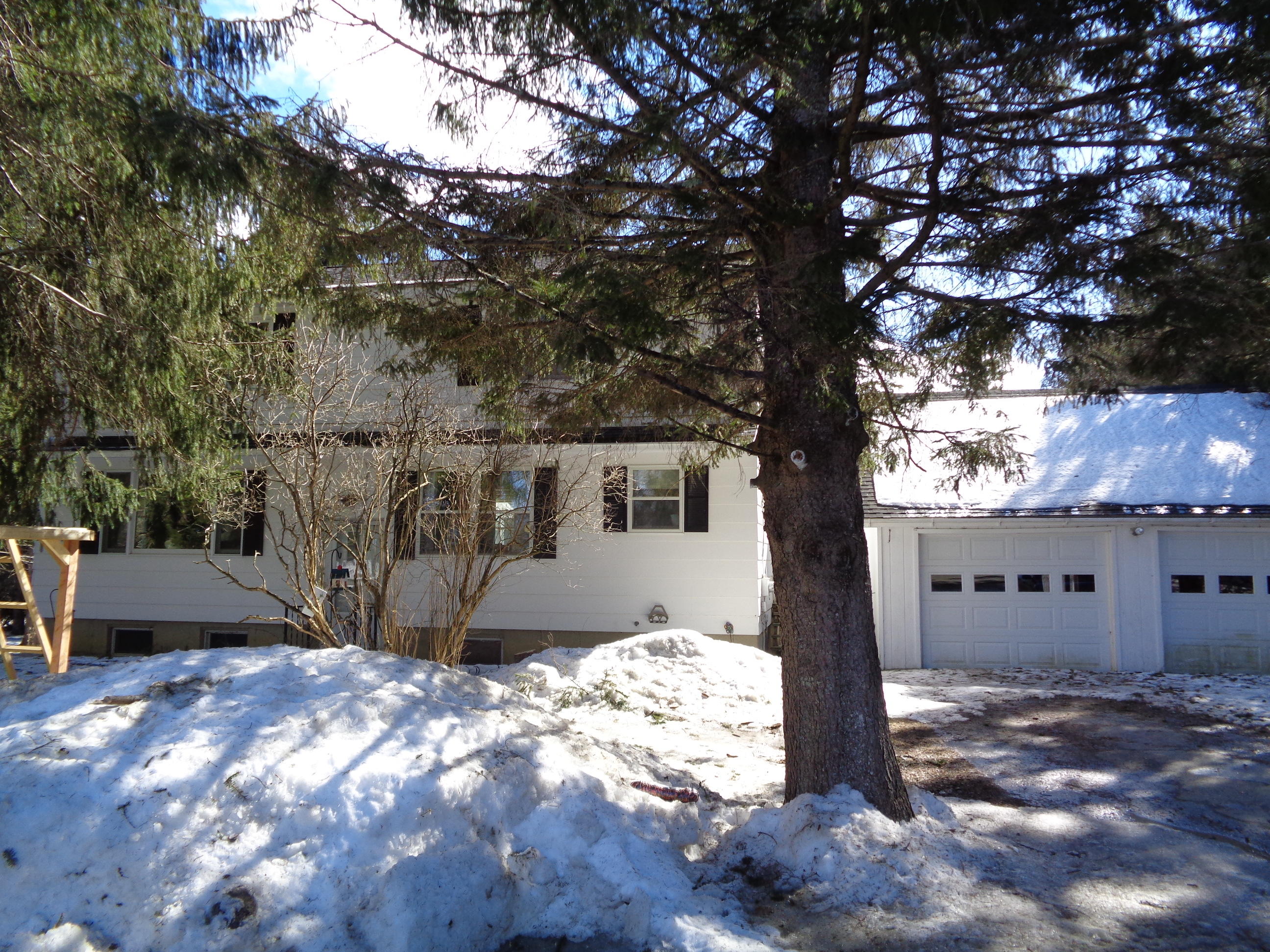 902 Fuller Road Hermon, ME 04401 - Photo 3 of 27 3 (2)