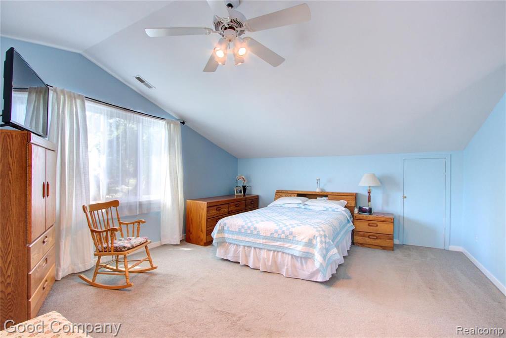 21642 Ruth Street Farmington Hills, MI 48336 - Photo 33 of 51