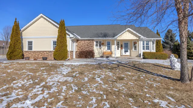 $429,900 | 5735 Wind Dancer Court, Sheboygan, WI 53081