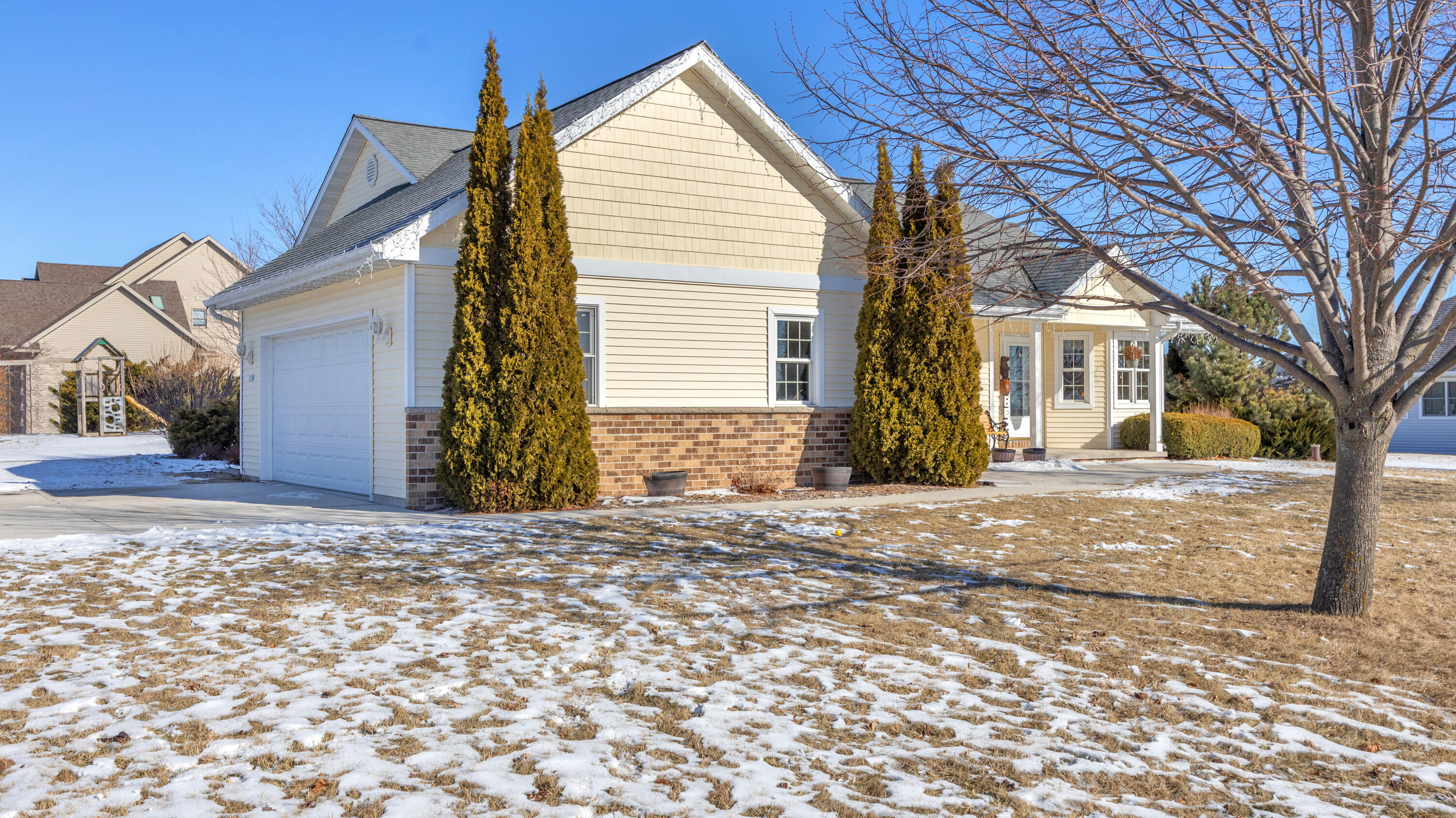 5735 Wind Dancer Court Sheboygan, WI 53081 - Photo 29 of 38 Front Yard 1-2