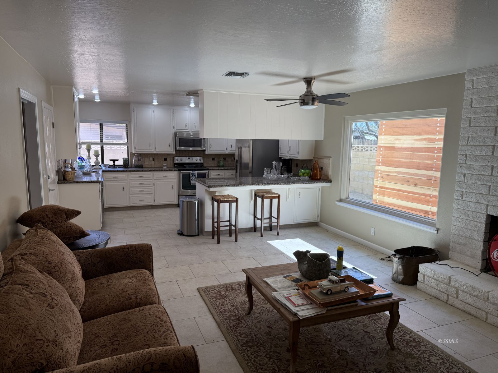 912 Randall Street Ridgecrest, CA 93555 - Photo 10 of 29