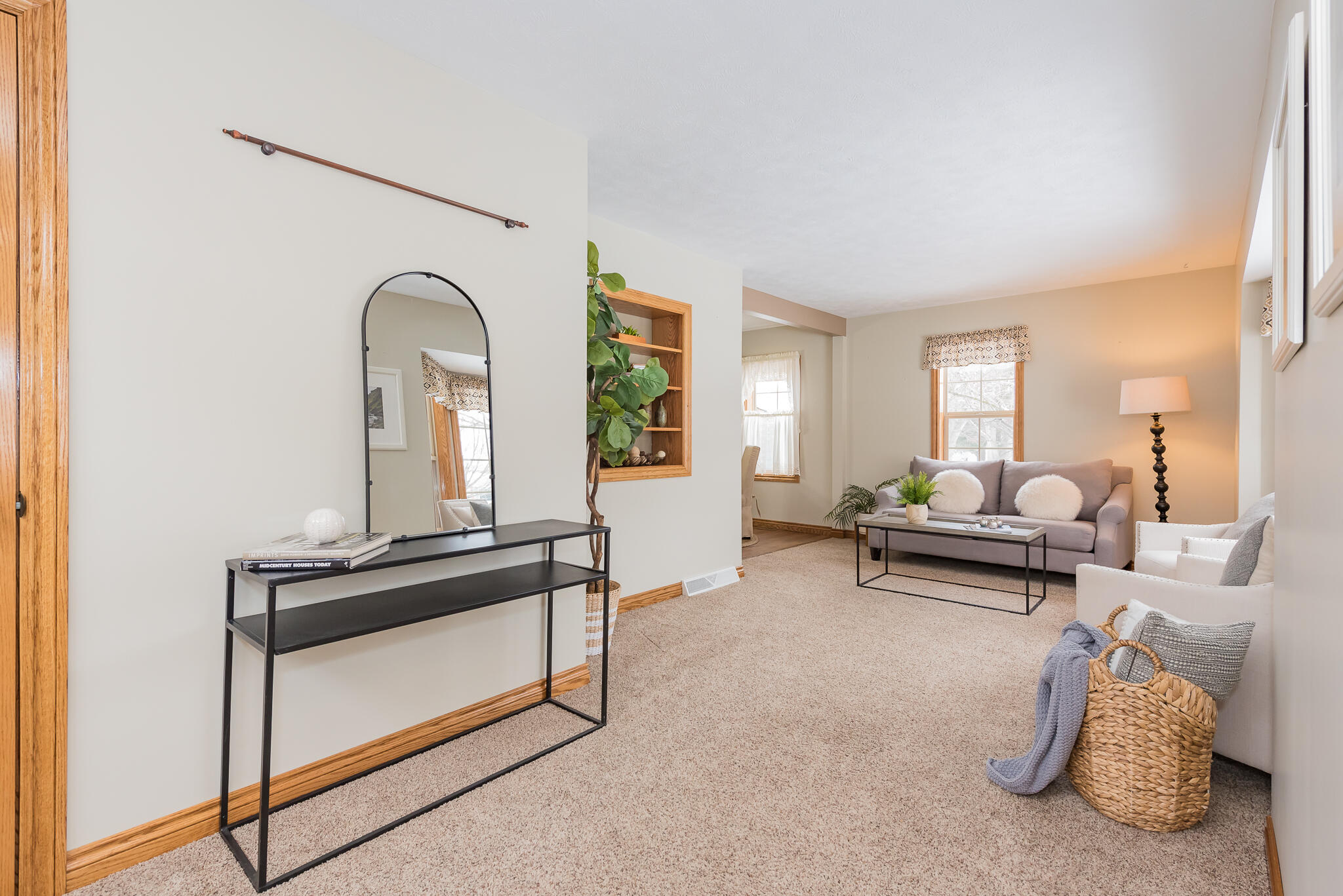 2630 Baldwin Street Jenison, MI 49428 - Photo 11 of 62 Living Room