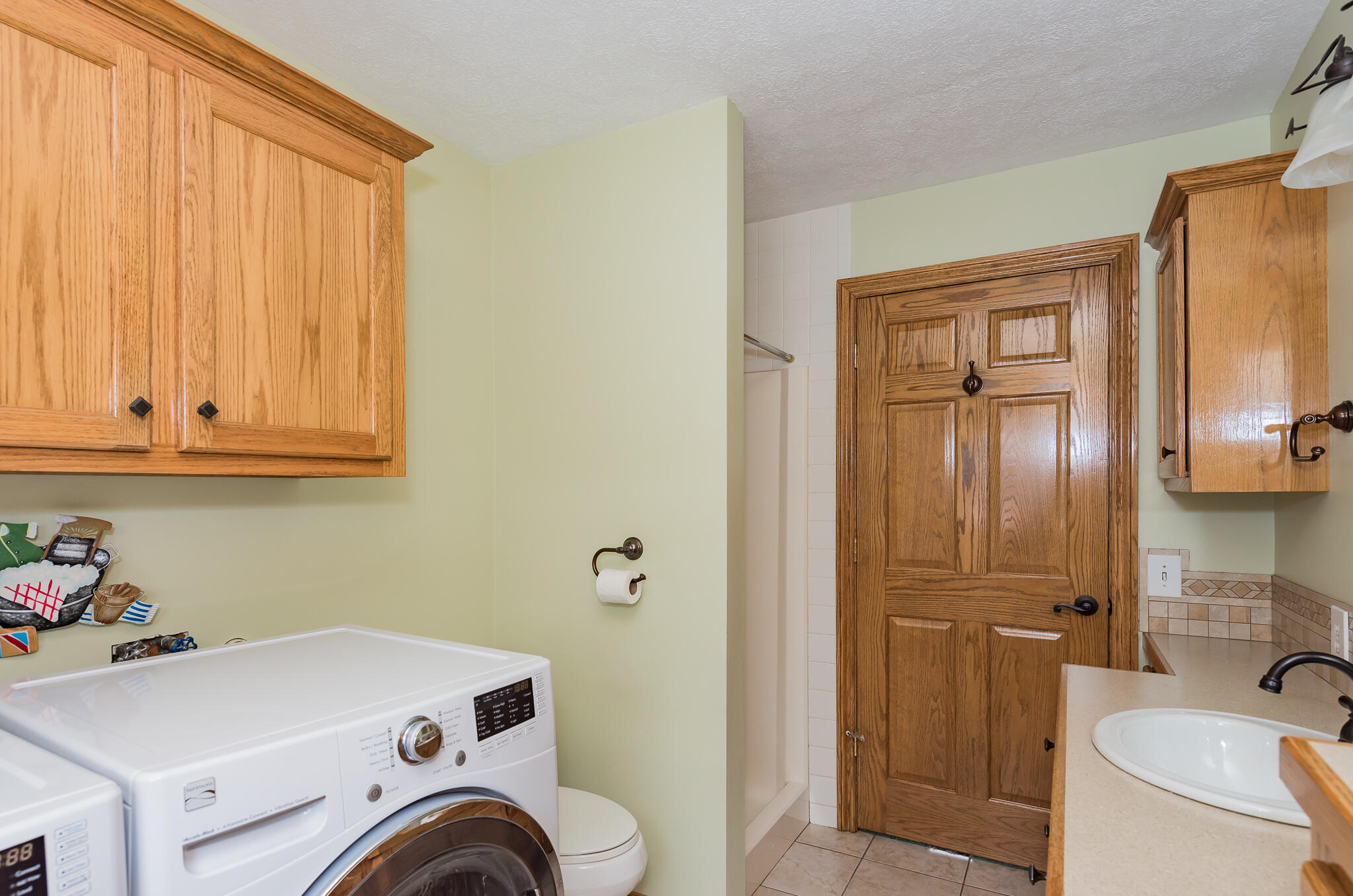 2630 Baldwin Street Jenison, MI 49428 - Photo 38 of 62 Full Bath/Laundry