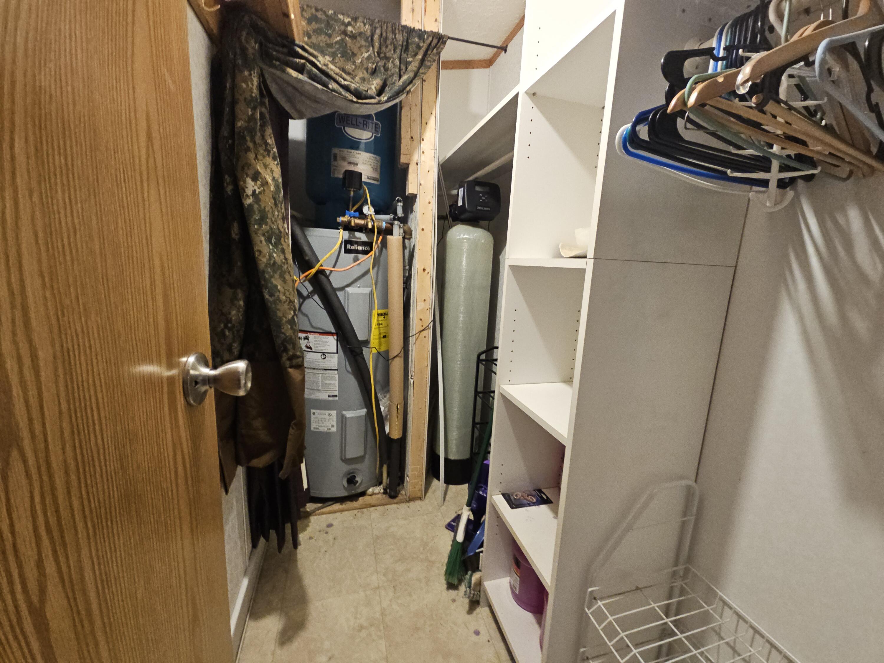 2026 Highway 71 Little Falls, WI 54656 - Photo 18 of 43 Primary walk in closet