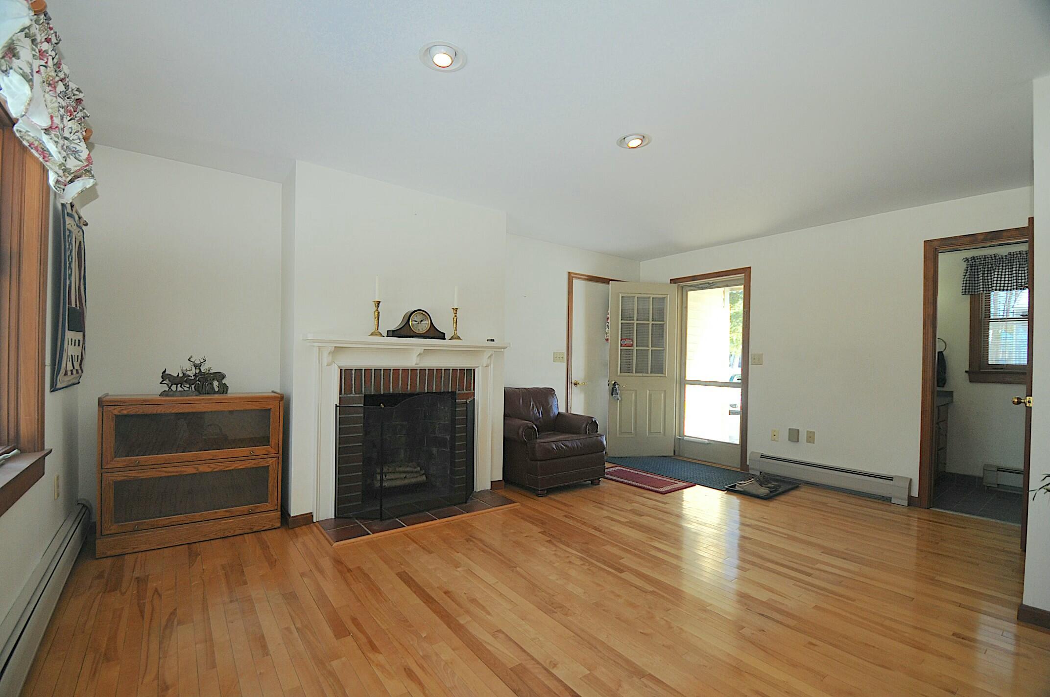 8 Silver Ridge Road Bangor, ME 04401 - Photo 9 of 56 tempImage2ejr5j