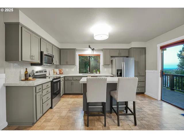 $650,000 | 18840 Southwest Hart Road, Beaverton, OR 97007