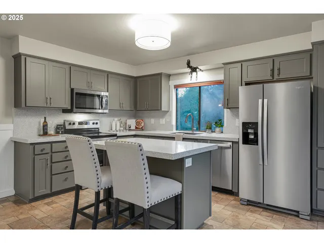 $650,000 | 18840 Southwest Hart Road, Beaverton, OR 97007