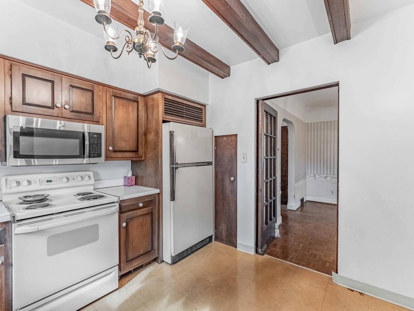 522 Byrd Road Riverside, IL 60546 - Photo 13 of 33