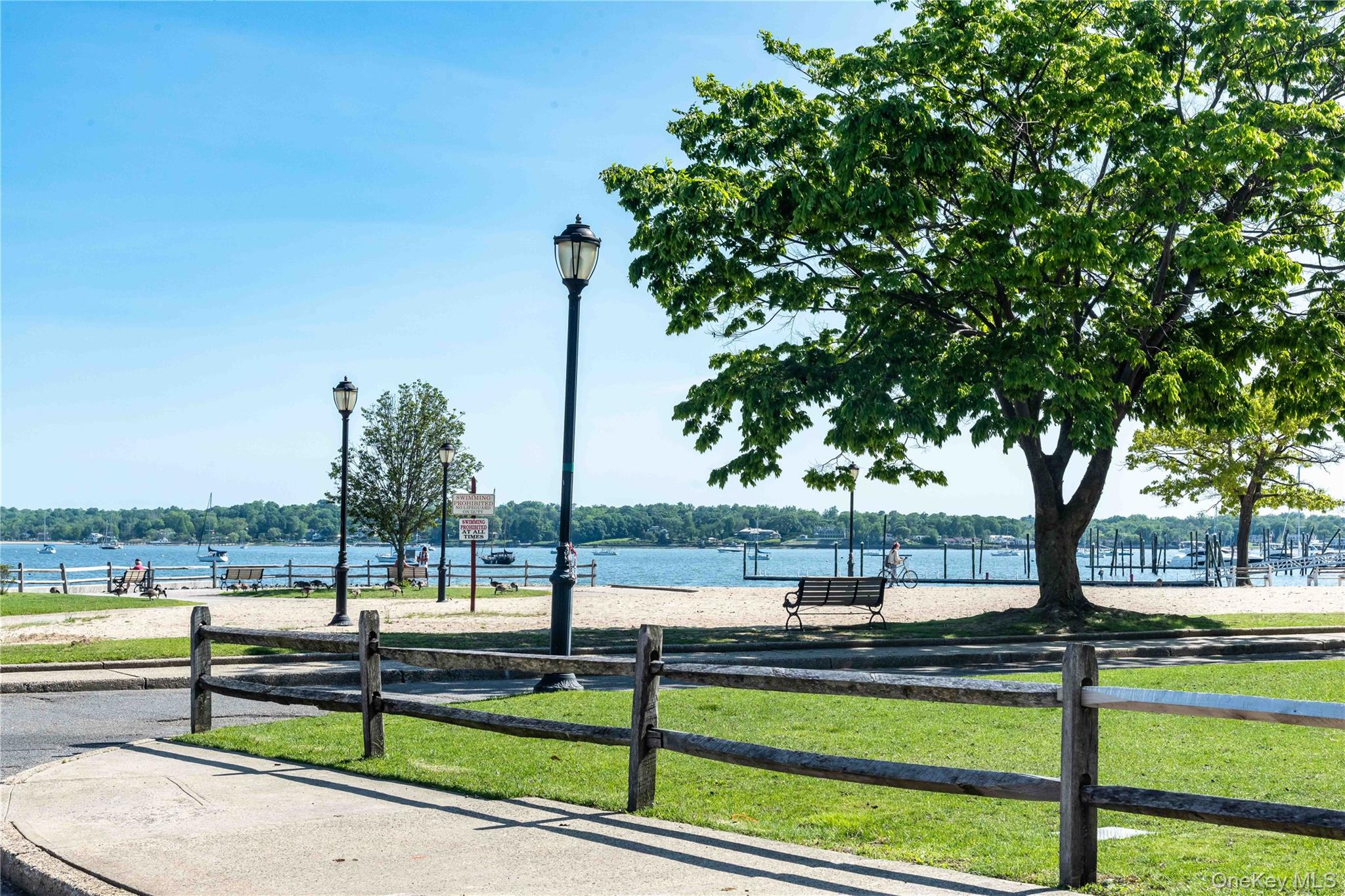 59 A Hickory Road Port Washington, NY 11050 - Photo 18 of 20
