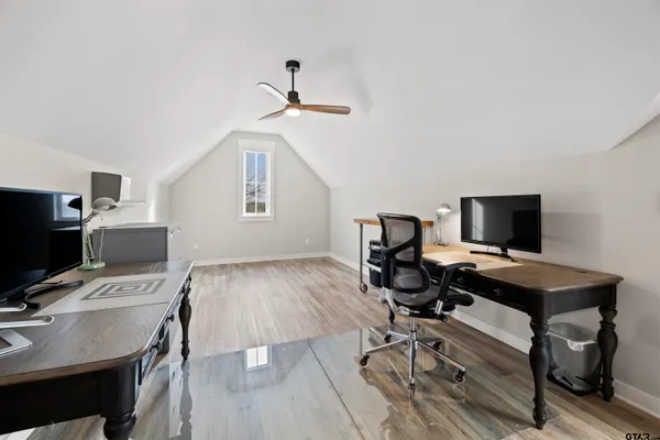 $989,000 | 23316 Fm 1995, Lindale, TX 75771