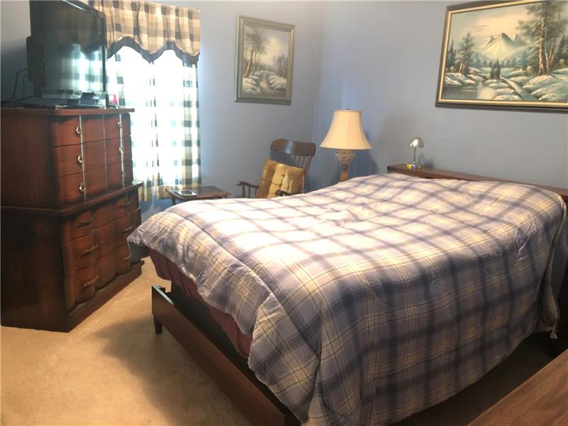653 Pennsylvania Avenue Rochester, PA 15074 - Photo 19 of 24 Gallery Image 19
