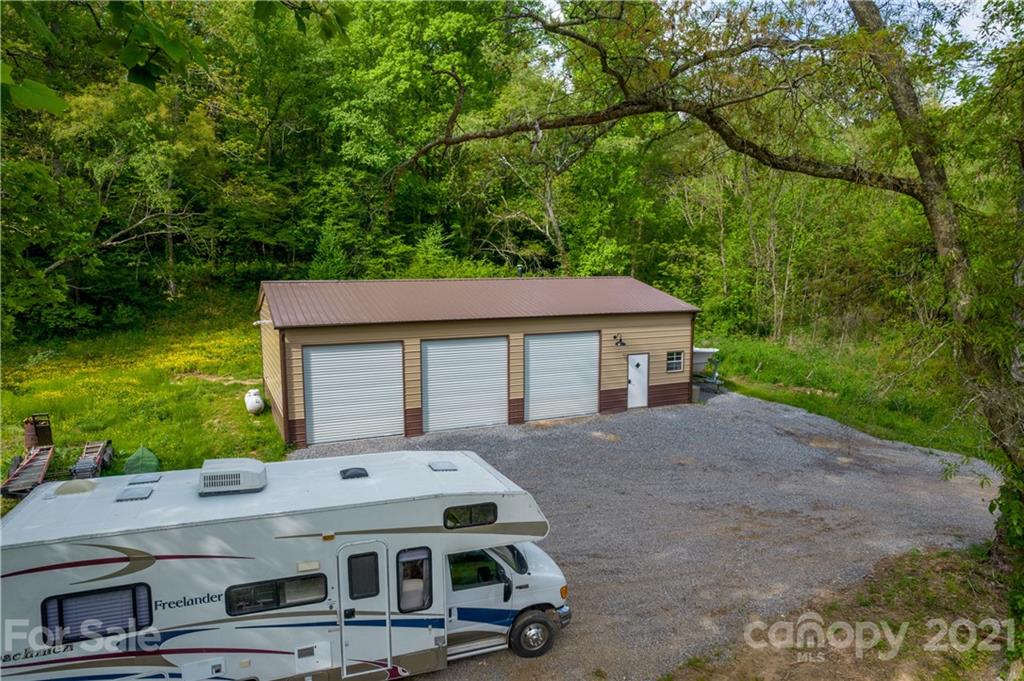 301 Fowler Lane Clyde, NC 28721 - Photo 23 of 47