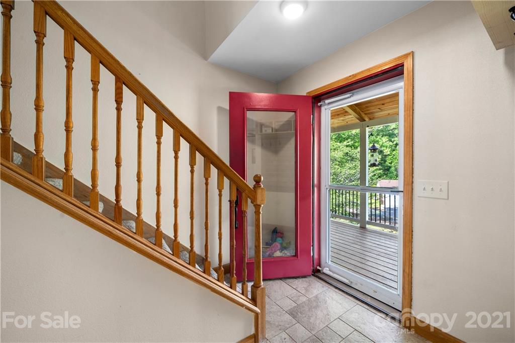 301 Fowler Lane Clyde, NC 28721 - Photo 37 of 47