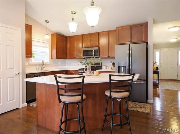 $425,000 | 3448 Charlestowne Crossing Drive, St. Charles, MO 63301