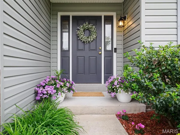 $425,000 | 3448 Charlestowne Crossing Drive, St. Charles, MO 63301