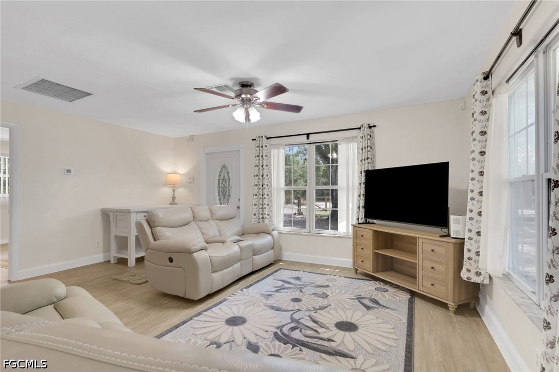 2431 Lippincott Road Alva, FL 33920 - Photo 7 of 43 Gallery Image 7