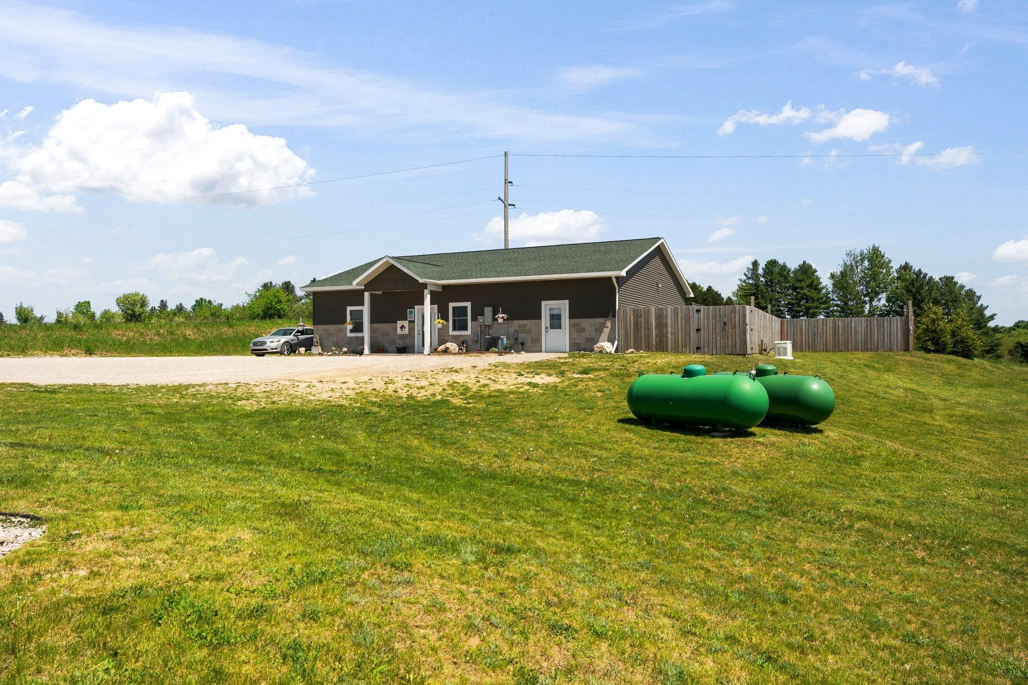 12813 South Bugai Road Cedar, MI 49621 - Photo 64 of 68 1923169-6D56E458-08EF-45B7-8C8F-7B0F13DABEAC.JPG