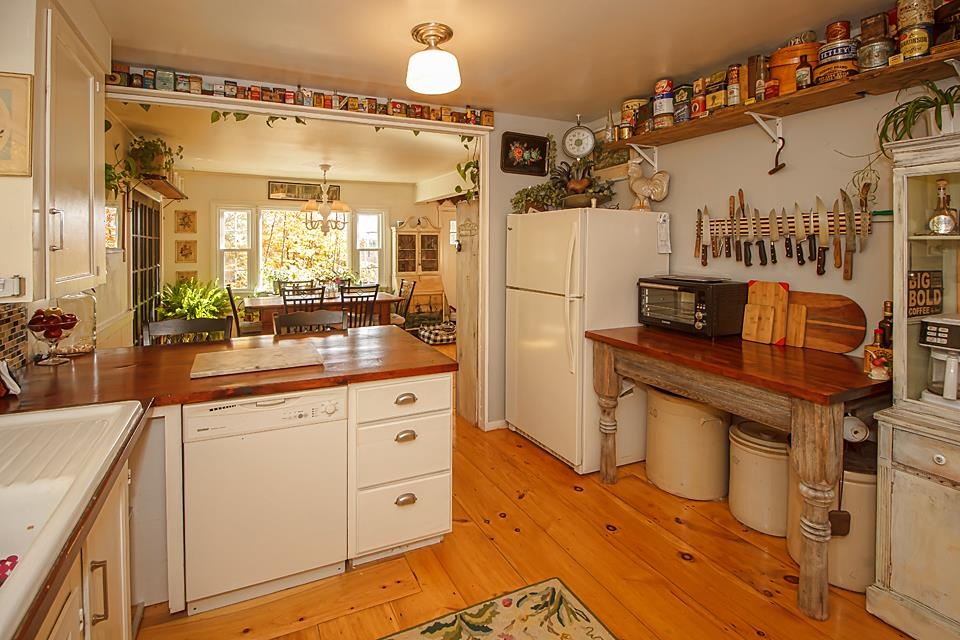 227 West Jamaica Road Stratton, VT 05360 - Photo 11 of 29