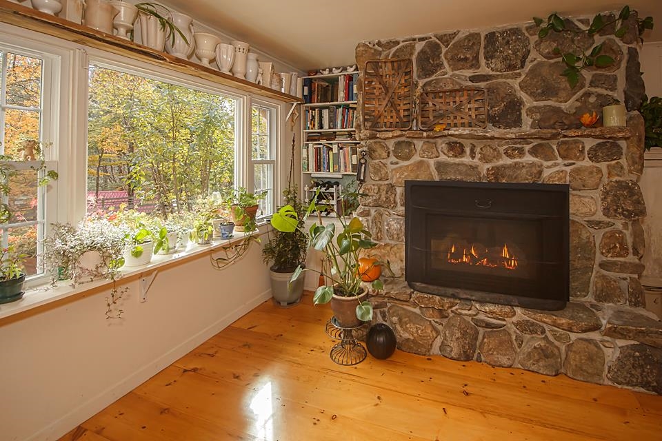 227 West Jamaica Road Stratton, VT 05360 - Photo 5 of 29