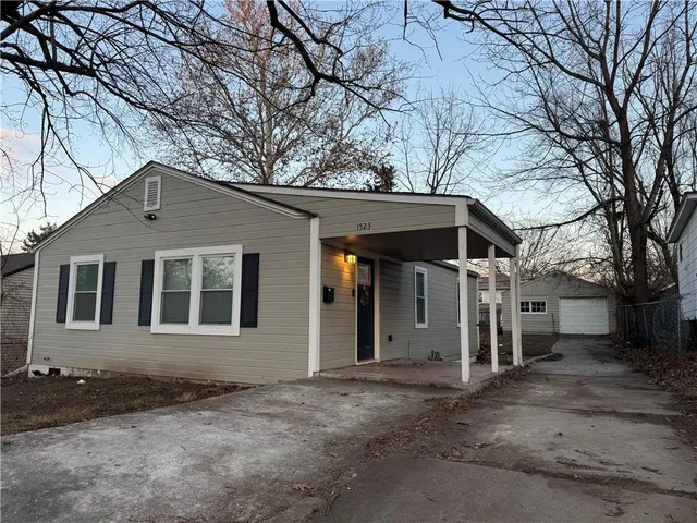 $155,000 | 1523 South Harvard Avenue, Independence, MO 64052
