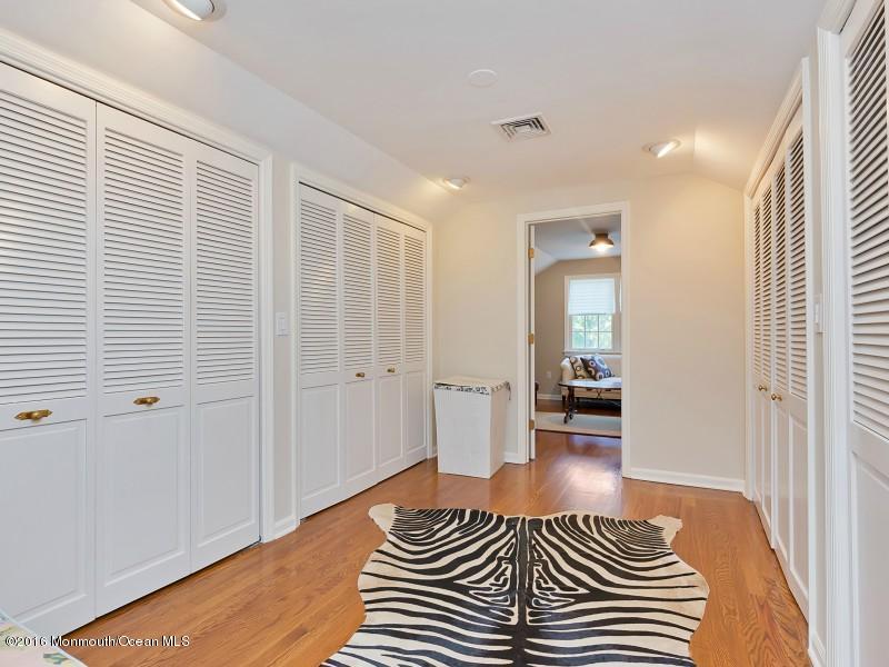721 Lovett Road Colts Neck, NJ 07722 - Photo 22 of 48 014-204704-IMG_5241_4294040