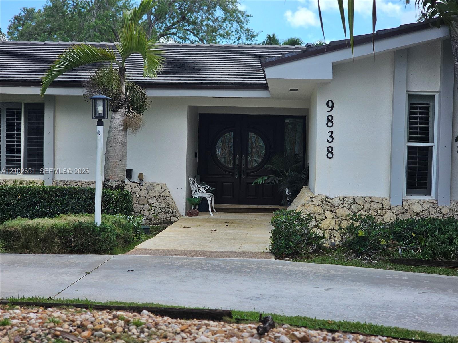 9838 Southwest 94th Terrace Miami, FL 33176 - Photo 5 of 59 Gallery Image 5