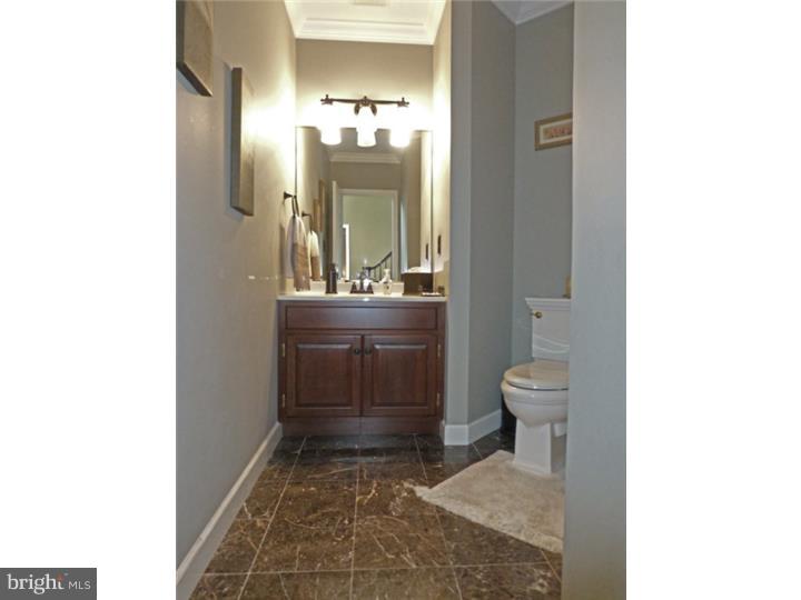 33 Fairwood Avenue Sinking Spring, PA 19608 - Photo 16 of 25 Bathroom