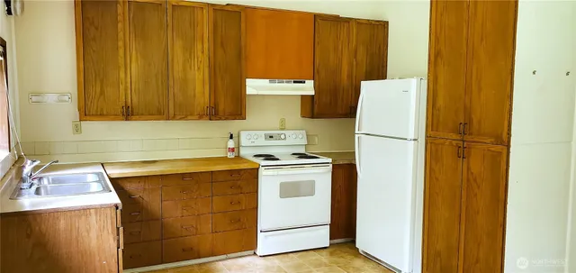 $779,000 | 22930 115th Avenue Southwest, Vashon, WA 98070