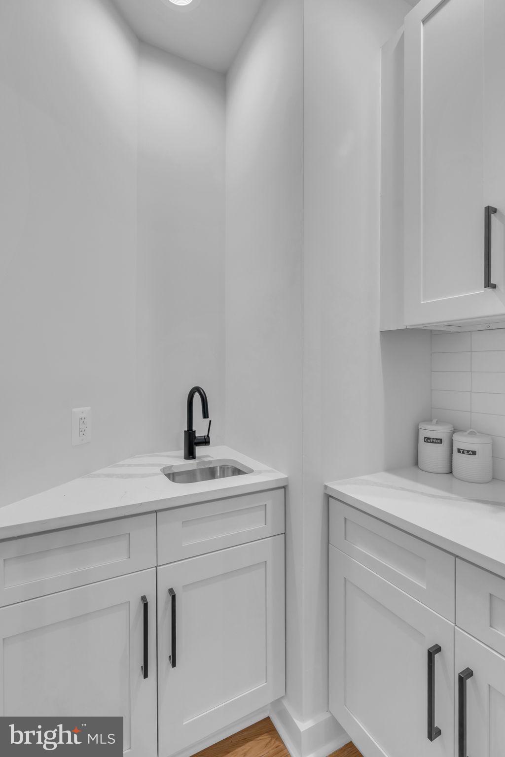 12111 North Walnut Branch Road Reston, VA 20194 - Photo 19 of 81