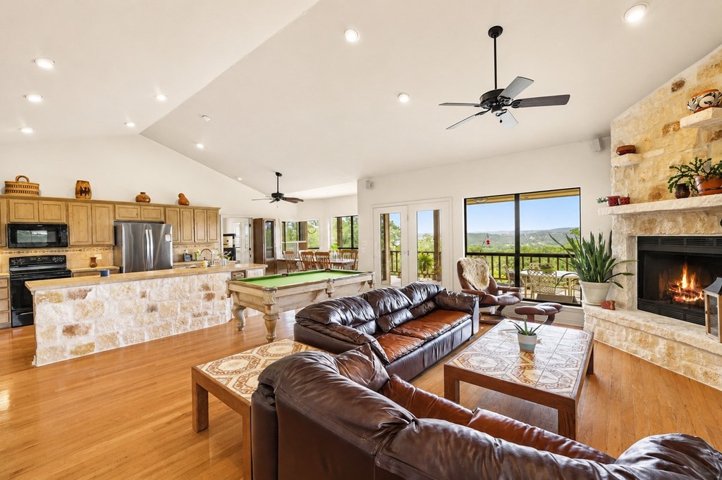 138 Ridge Road West Ingram, TX 78025 - Photo 27 of 28 Open Floor Plan