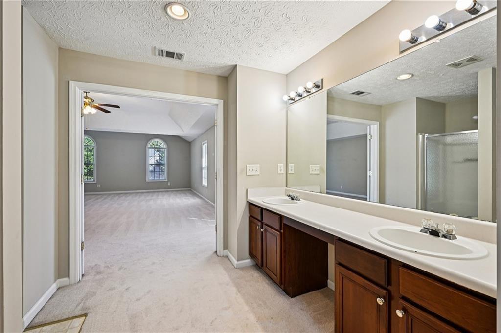 1729 Pinehurst View Court Southwest Grayson, GA 30017 - Photo 17 of 52