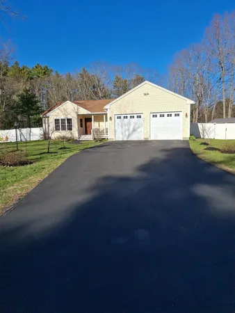 $689,900 | 35 Deerfield Drive, Brunswick, ME 04011
